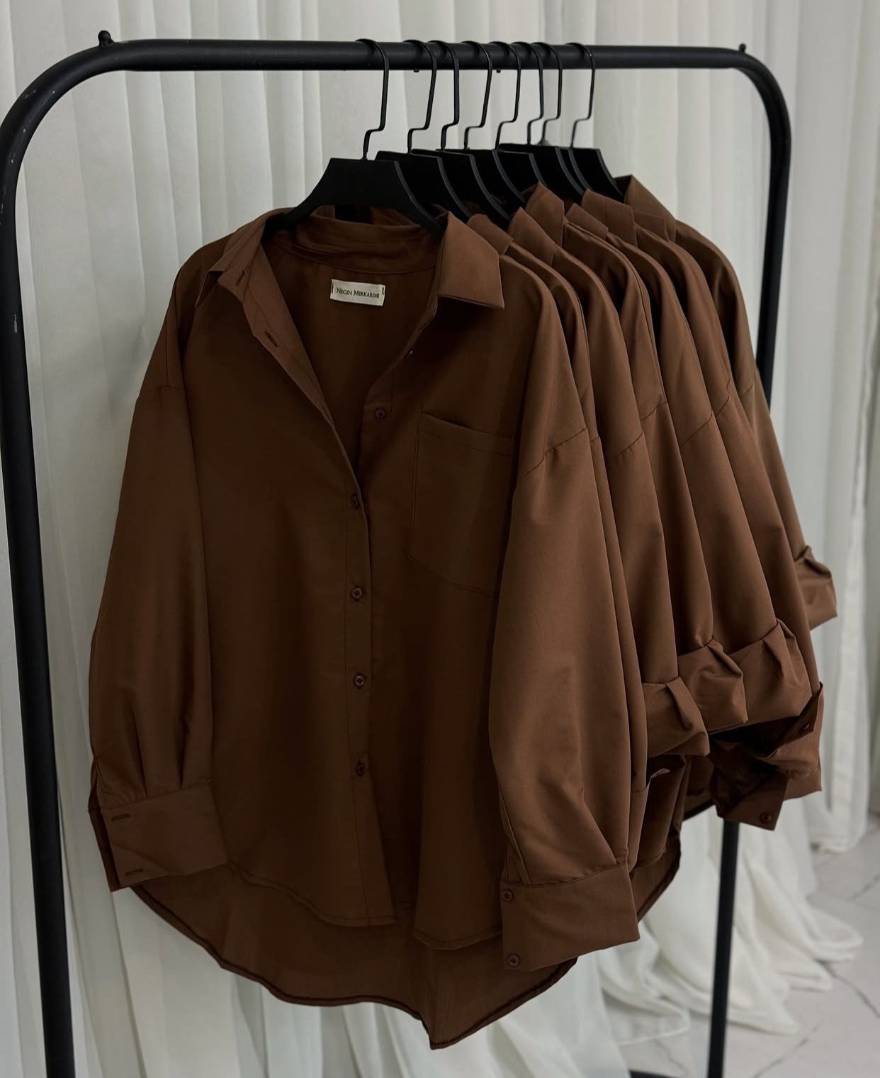 DARKBROWN BUTTON DOWN SHIRT